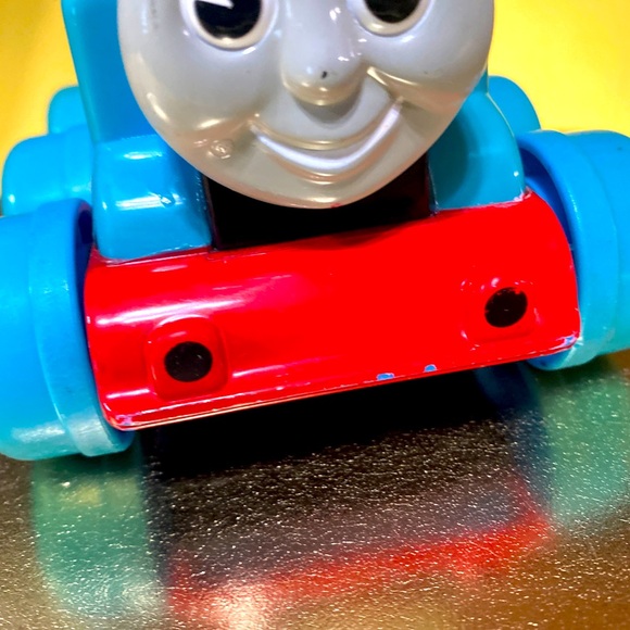 THOMAS AND FRIENDS VTG 1997 TOMY TRAIN PUSH AND GO TODDLER TOY WORKS! - Picture 10 of 11